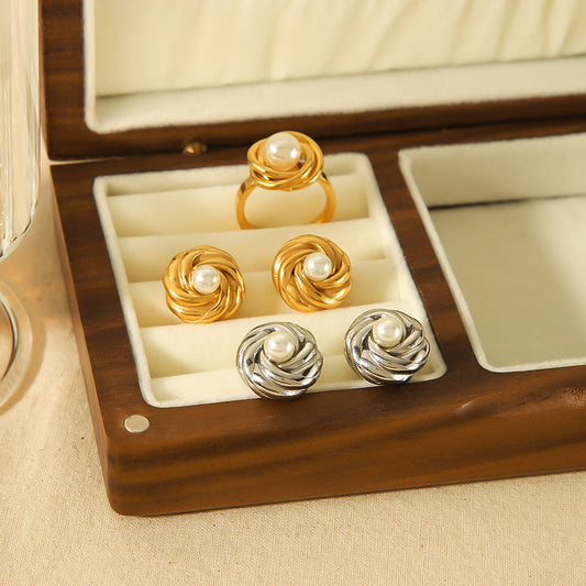 Niche High-grade Western Classy Style Pearl Ring